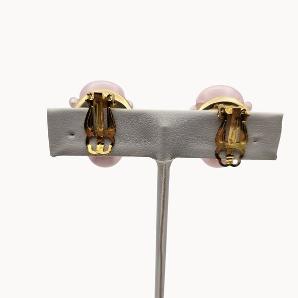 VTG Earrings Pastel Bubblegum Pink Cluster Beaded Clipon Fashion Jewelry Preppy - Picture 3 of 7